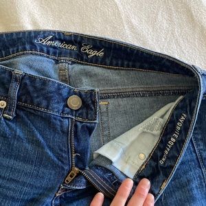 American Eagle old school  boyfriend favorite jeans size 6 dark denim